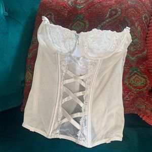Vintage bustier lingerie top 34B